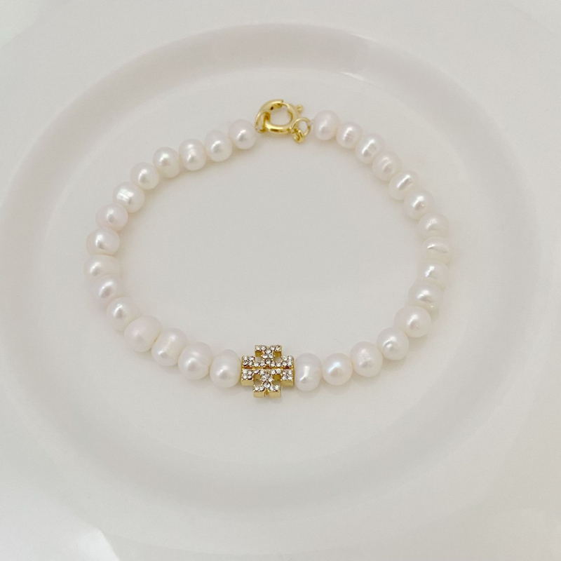 Narukvica od prirodnih slatkovodnih bisera, s ugraviranim slovima i rhinestones, elegantna (Materijal: prirodni slatkovodni biseri; Obrada: elektropliranje; Oblik: za žene, slova/brojevi/tekst; Stil: elegantan)