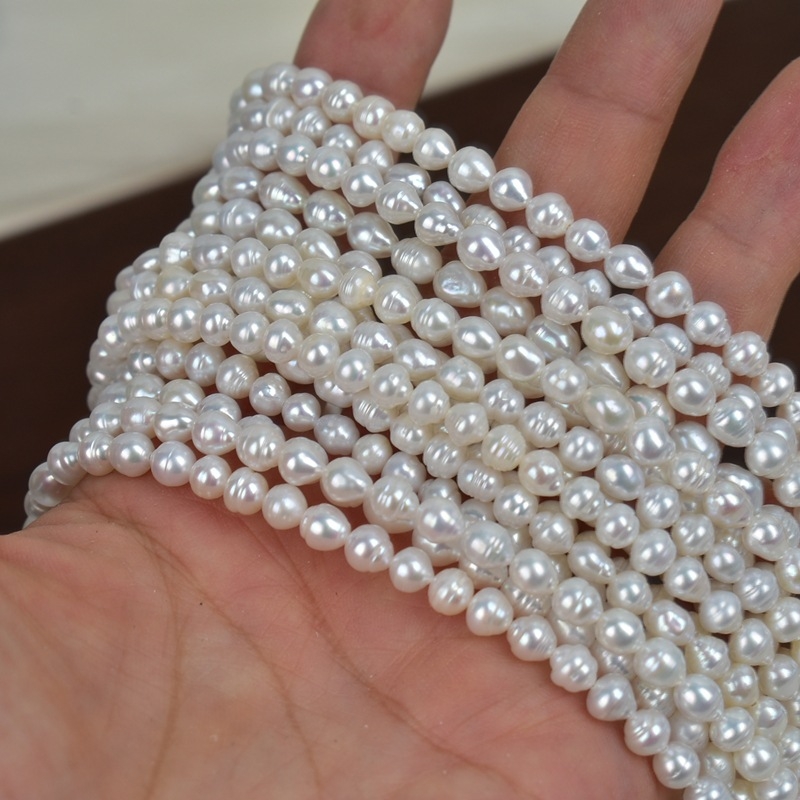 Looduslikud mageveepärlid — bränd: Butterfly shell; stiil: lahtised helmed; pärlite klassifikatsioon: mageveepärlid; toote tüüp: paljad pärlid