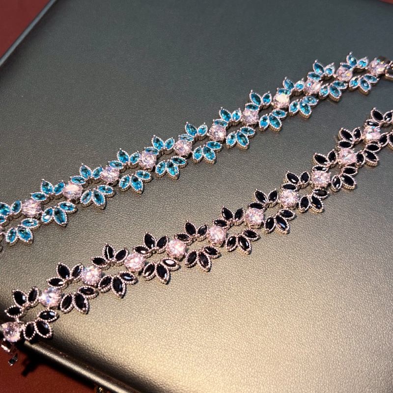 Ženski narukvica, romb oblik, dijamantno postavljena, bakar-plastični materijal, lagani luksuz stil