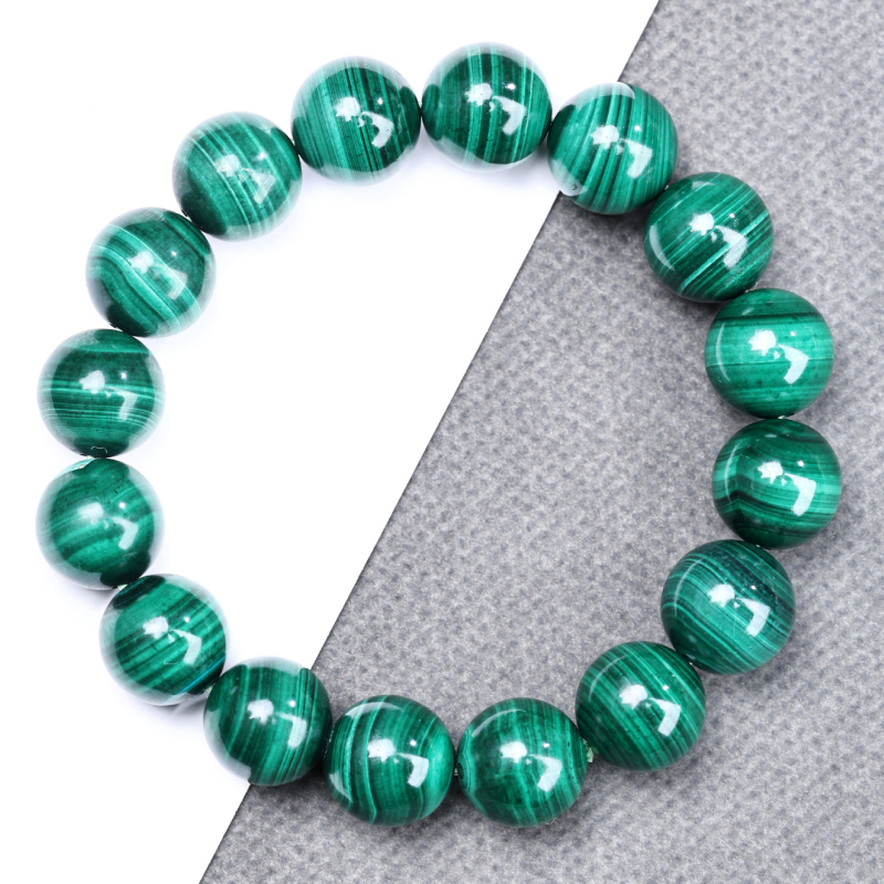 Malachit karkötő macskaszeme-effektussal és rétegzett dizájnnal (csiszolás; uniszex; anyag: malahit)