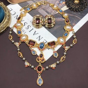 Set colier și cercei – stil vintage multi-strat, placare electrolitică, brand Oral, toamna 2024