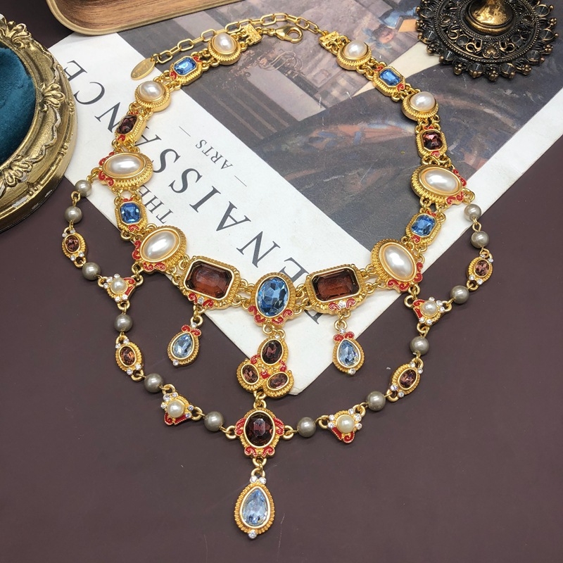 Set colier și cercei – stil vintage multi-strat, placare electrolitică, brand Oral, toamna 2024