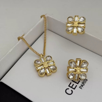 Set cercei și colier Arc De Triomphe: pandantiv lacrimă, floare pătrată cu zirconiu, cupru cu inserții de zirconiu, placare electrolitică, lanț obișnuit, stil lux lejer