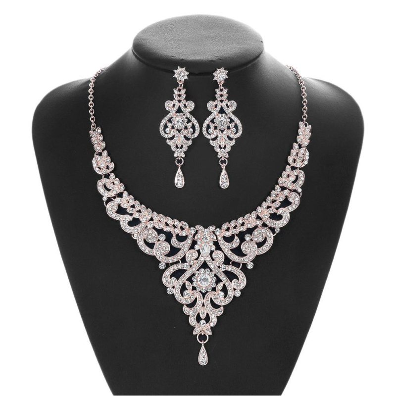 Ötvözetből készült nyaklánc és fülbevaló készlet, V-alakú kiemelt stílus; szabályos lánc; medál anyaga: ötvözet; minták: szerelem, vízcseppek, harangok