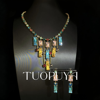 Set cercei și colier cu încrustație de cupru și mărgele de sticlă, pandant geometric, lanț standard – bijuterii feminine, stil ușor lux, de la Topya