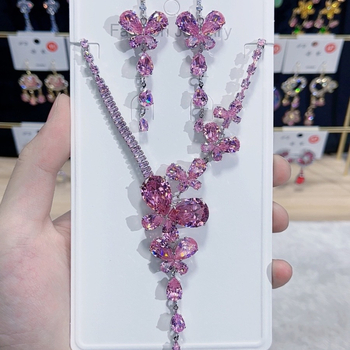 Nyaklánc és fülbevaló készlet: mesterséges kristály, medál ezüst 925, kulcscsont lánc, súly 40 g