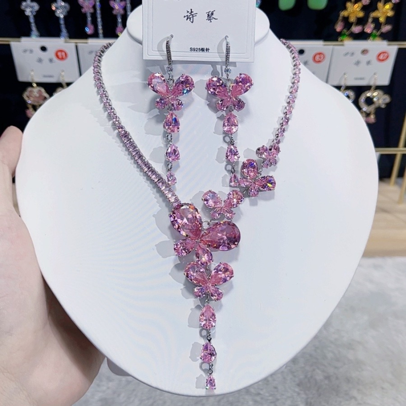 Nyaklánc és fülbevaló készlet: mesterséges kristály, medál ezüst 925, kulcscsont lánc, súly 40 g