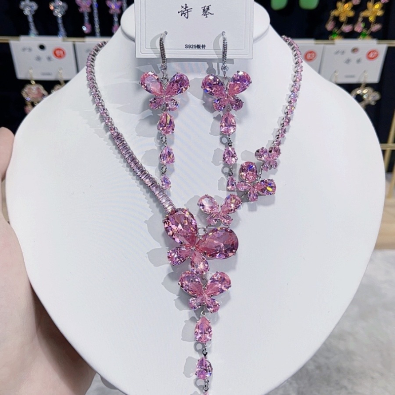 Nyaklánc és fülbevaló készlet: mesterséges kristály, medál ezüst 925, kulcscsont lánc, súly 40 g