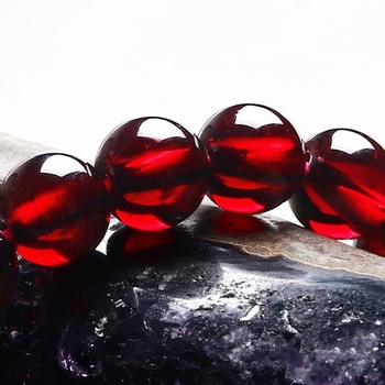 Φυσικό βραχιόλι από Mozambique γκαρνέτ, 108 σφαιρικές χάντρες, λεία επιφάνεια, γυναικείο στυλ