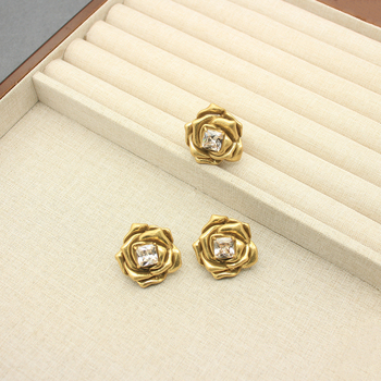 Set de bijuterii: floare 3D cu inlay-uri pătrate din cupru, electroplatat