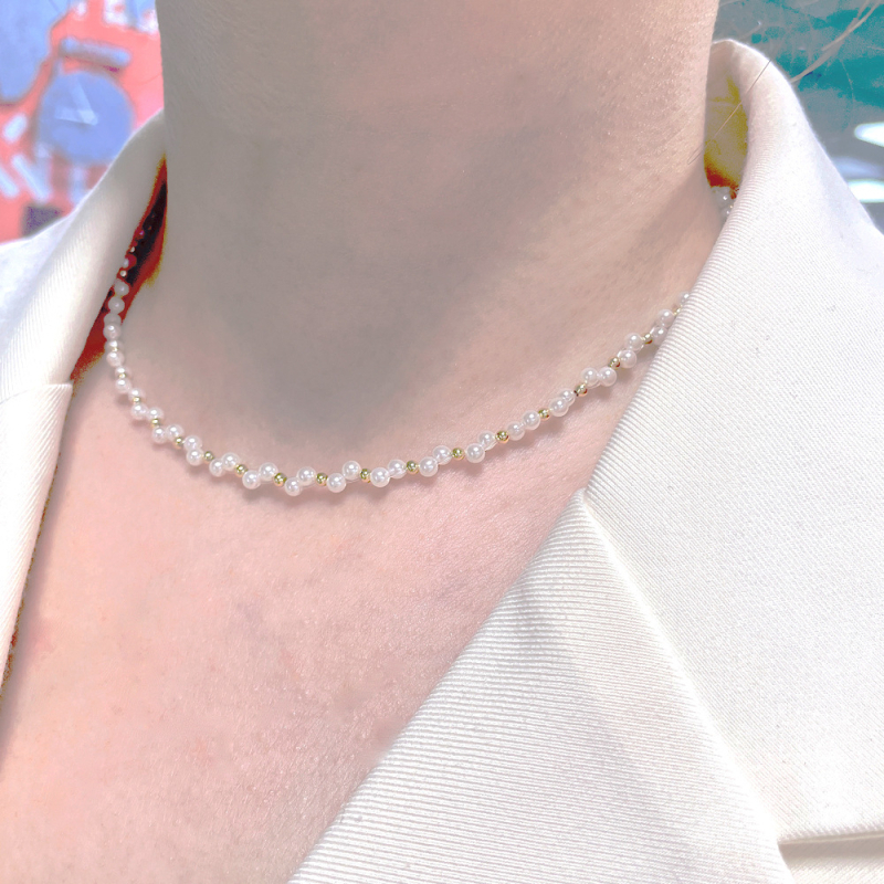 Ogrlica s umjetnim perlama, geometrijski privjesak od srebra 925, ručno izrađena