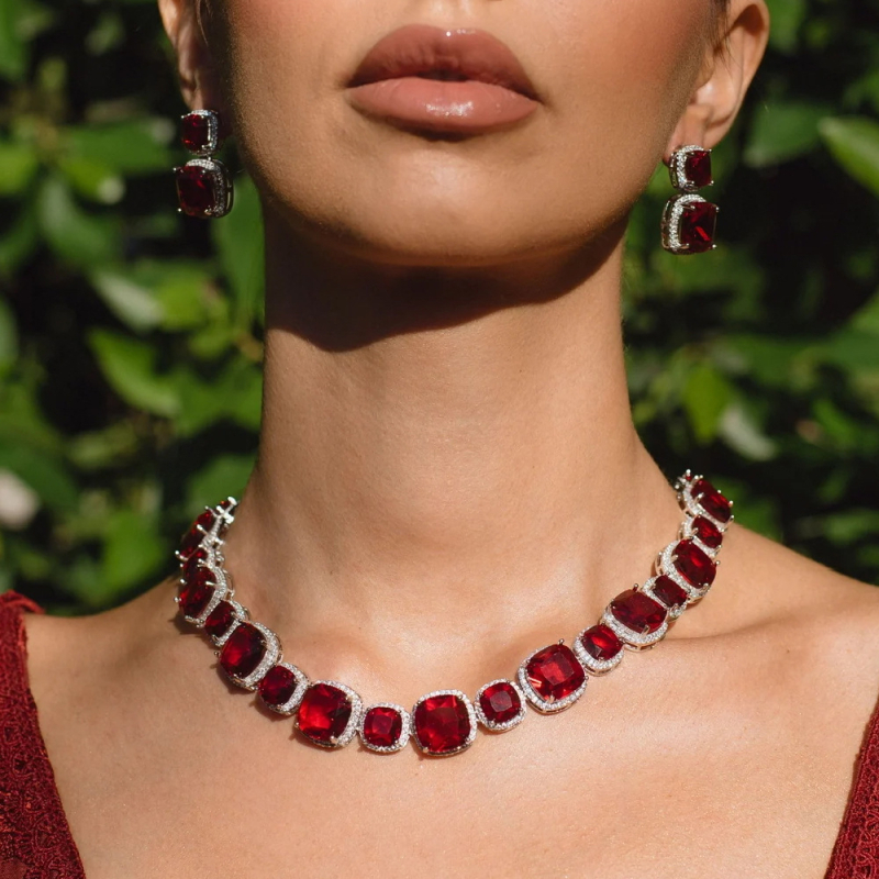 Ženski set nakita: ogrlica i naušnice s rhinestones, geometrijski uzorak, elektroplatinirani završetak