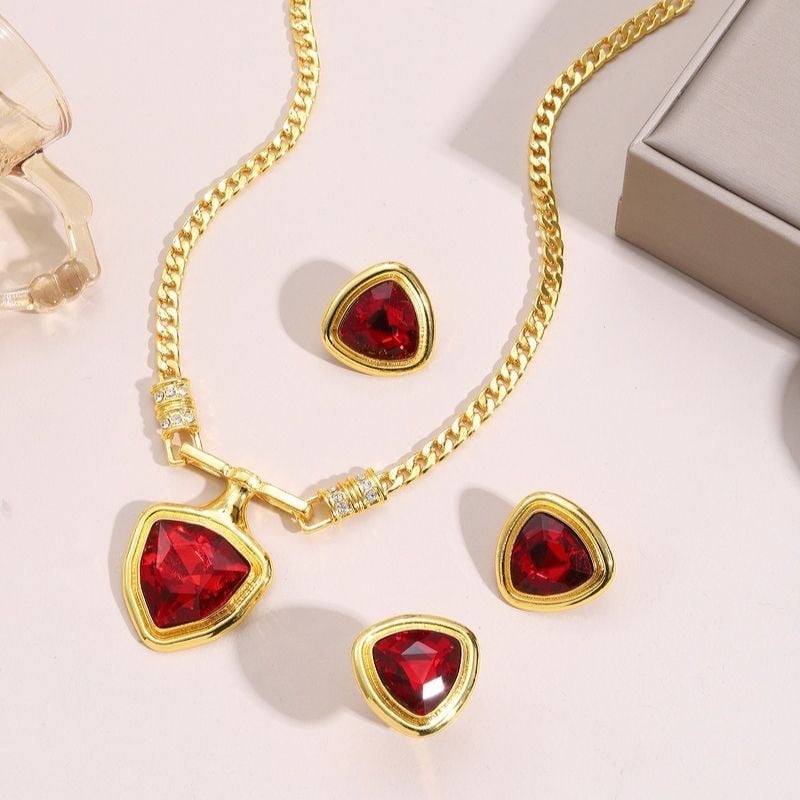 Ženski trodjelni set nakita: naušnice, ogrlica i narukvica od legure, s rhinestones detaljima i motivom animacijskog lika