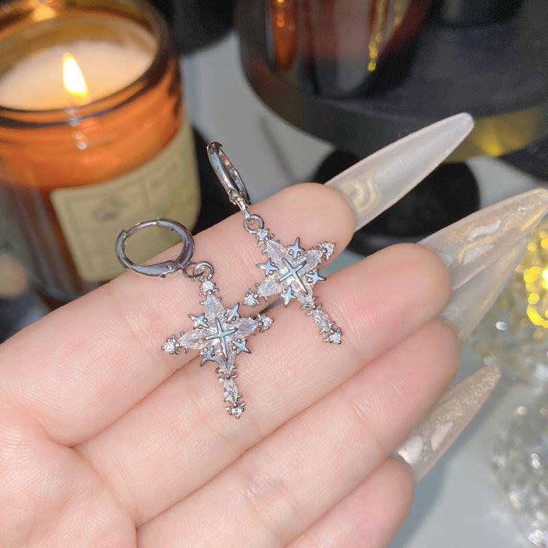 Set naušnica i ogrlice: četverokraki zvijezda-krst, zlatno ugradbeni poludrago kamenje, bakar, križasti lanac, jesen 2025