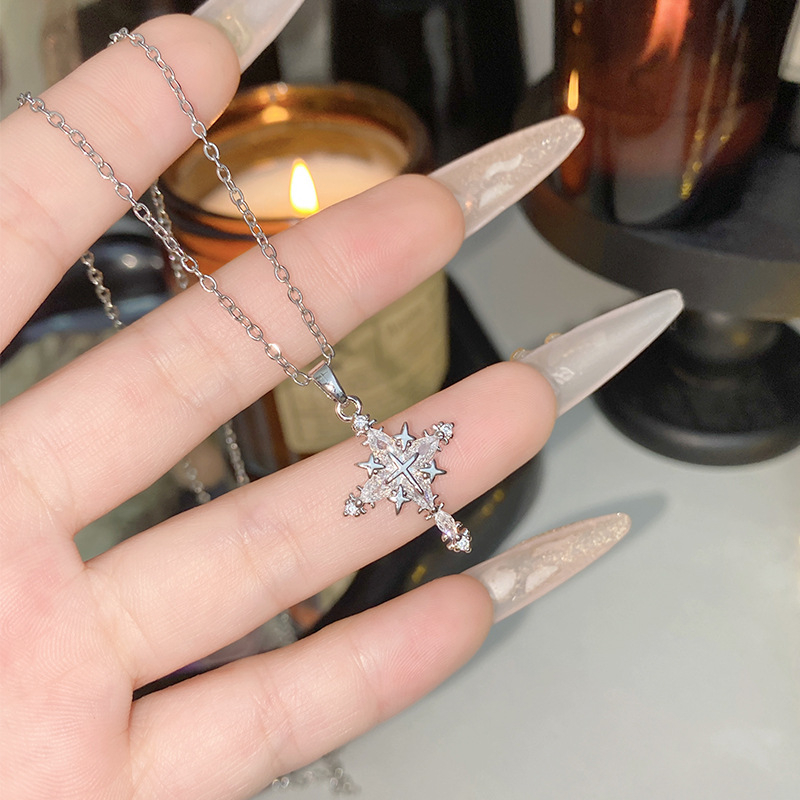 Set naušnica i ogrlice: četverokraki zvijezda-krst, zlatno ugradbeni poludrago kamenje, bakar, križasti lanac, jesen 2025