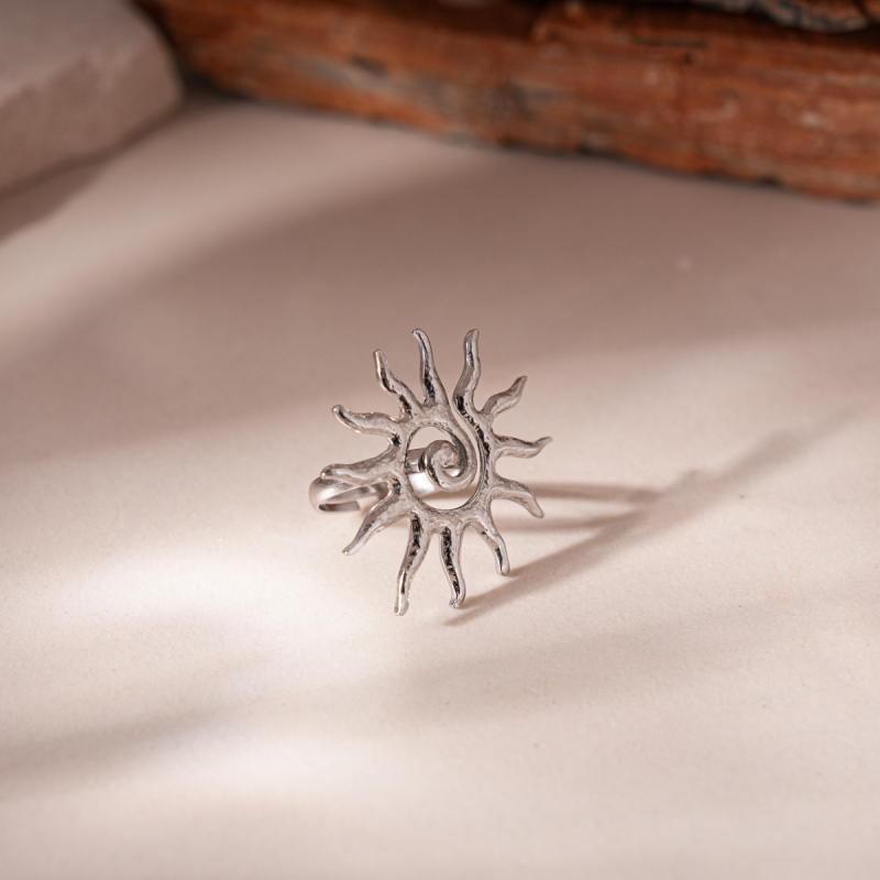 Set od nehrđajućeg čelika: naušnice i ogrlica s šupljim kružnim suncem, lanac za ključnu kost, privjesak od titan čelika, motivi zvijezda/sunce/mjesec/univerzum