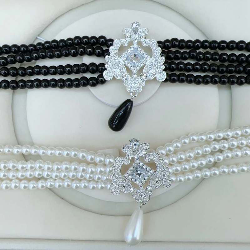 Geometrijski kvadratni rhinestones ogrlica choker s višeslojnim umjetnim perlama — cinkova zliatina, običan lanac, privjesak od legure
