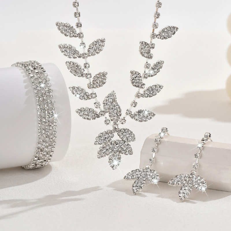 Ženski set nakita od bakra s rhinestones, motiv lišća — ogrlica, naušnice i narukvica, claw chain lanac, cvjetni uzorak, zimska 2025 kolekcija