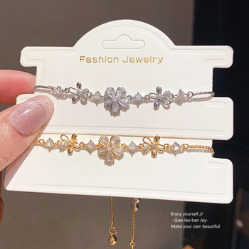 Narukvica s privjeskom cvijeta i cirkonima, 18K zlato-pozlaćena; Lanzan Jewelry Factory marka; za žene, lagani luksuz; materijal: bakar-plastik; izlazak jesen 2025