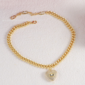 Unisex bakreni lanac s uvijenim lancem i privjeskom u obliku srca s slovom i cirkonima — set ogrlice i nakita za ruku