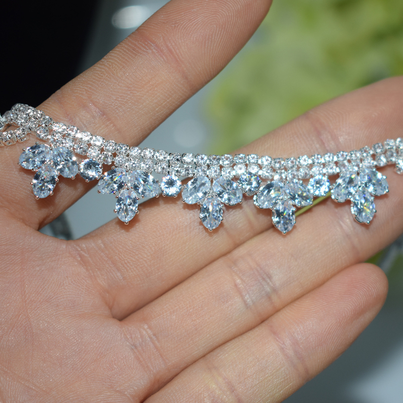 Set nakita: naušnice i ogrlica s Rhinestone, cvjetni motiv, običan lanac, elektroplakiranje