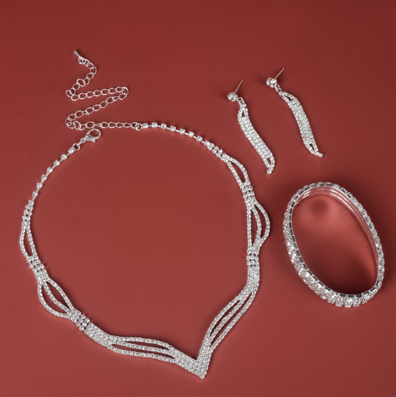 Trojkomponentni set nakita od rhinestone: naušnice, narukvica, ogrlica – uvijeni lančić, privjesak rhinestone, uzorak zvijezda/sunce i mjesec/oblaci/vesmirs, vjenčani jednostavan stil, Pisa marka.