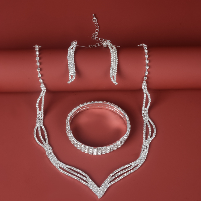 Trojkomponentni set nakita od rhinestone: naušnice, narukvica, ogrlica – uvijeni lančić, privjesak rhinestone, uzorak zvijezda/sunce i mjesec/oblaci/vesmirs, vjenčani jednostavan stil, Pisa marka.