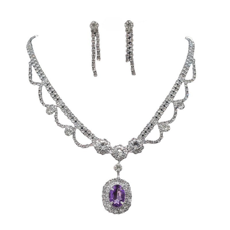 Dva dijela set nakita: ogrlica i naušnice; Materijal: bakrena legura; Privjesak materijal: kristal; Lanac: standardni lanac; Oblik: geometrijski; Marka: tecan