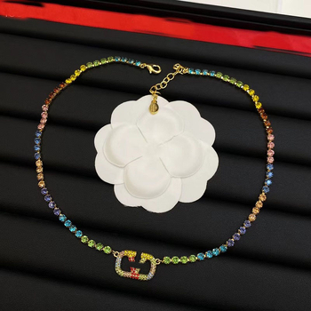 Set V-oblikovanih rhinestones naušnica – uključuje naušnice + ogrlicu + nakit za ruku; bakar s elektroplatom; standardni lanac; proljeće 2024; za žene