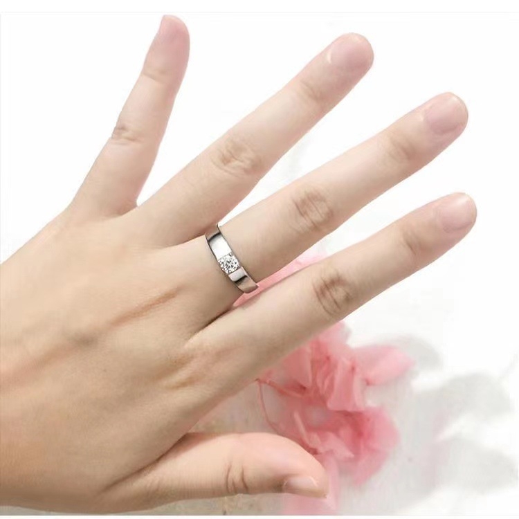 Uniszex réz gyűrű négypontos moissanit-stílusú beállítással, ekvivalens 0,5 karát, New Huan Zhen márka, geometriai dizájn