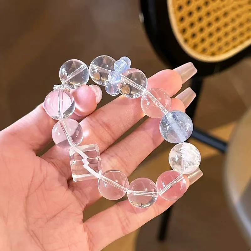 Designer verzija: Brazilska bijela akvamarinska kristalna narukvica s kubno izrezanim perlama, unisex, 16 perli po 12 mm