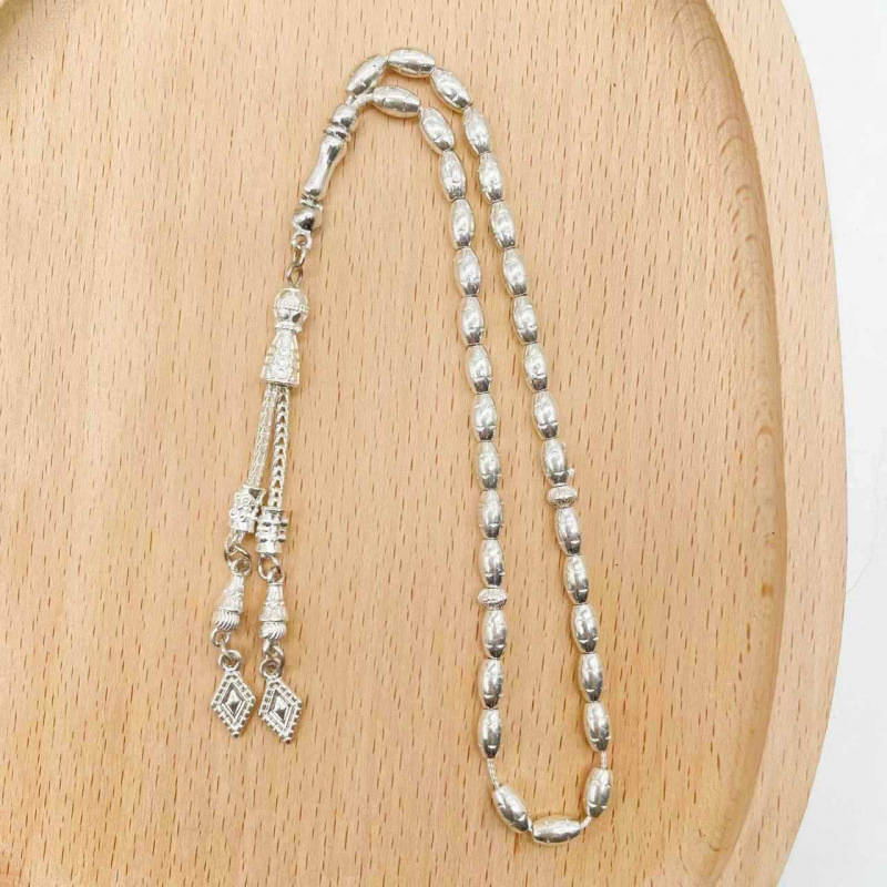 Tasbih od legure – ručno izrađeno, moderan minimalistički stil, poklon kolegi ili prijatelju