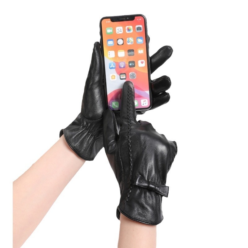 Női báránybőr kesztyűk – koreai stílusú masnival, jacquard hátsó rész, érintőképernyő-kompatibilis meleg, szélálló, vezetéshez és kültéri tevékenységekhez ősszel és télen.