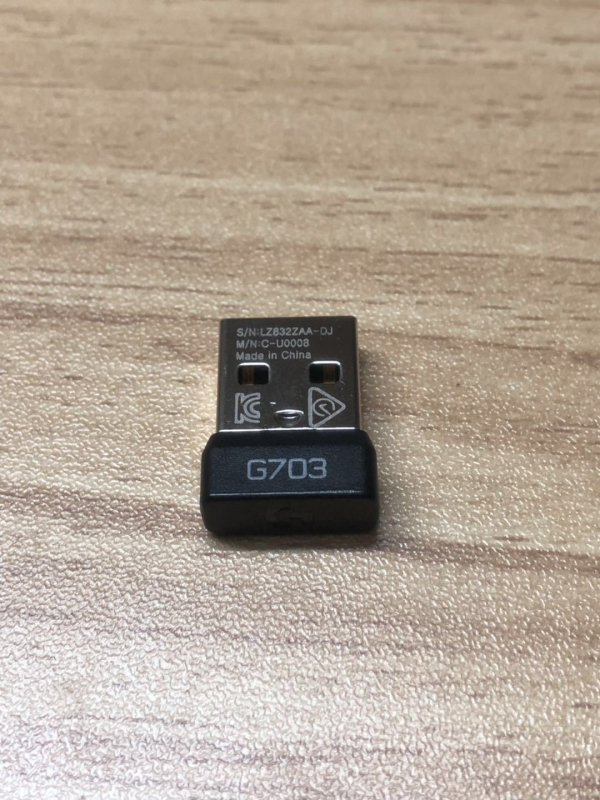 Logitech pelės priedų rinkinys G903/G703/G603/G502/G933 modeliams – siųstuvas, šoniniai mygtukai, svoris, USB įkrovimo kabelis