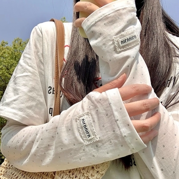 Saulės apsaugos rankovės iš Ice Silk su taškuotu raštu – laisvas kirpimas, tinkamas dviratininkams ir vairavimui