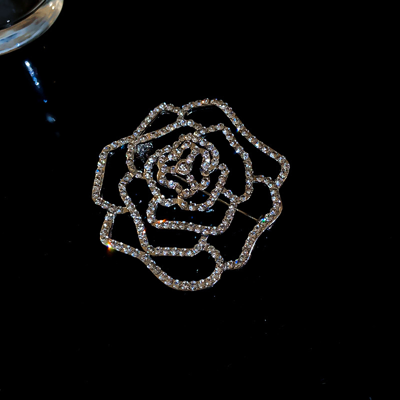 Broșă din aliaj cu diamant — accesoriu feminin de modă, design floral geometric