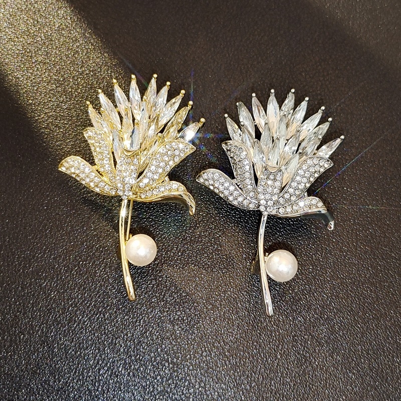 Broșă din aliaj de zinc, în formă de floare, cu tăiere diamant – stil dulce, accesoriu pentru decolteu
