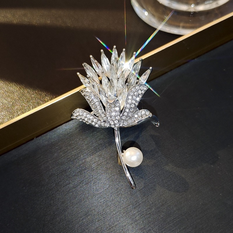 Broșă din aliaj de zinc, în formă de floare, cu tăiere diamant – stil dulce, accesoriu pentru decolteu