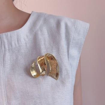 Metalna geometrijska broš – elektroplatirana, unisex, dekorativna, dobar poklon