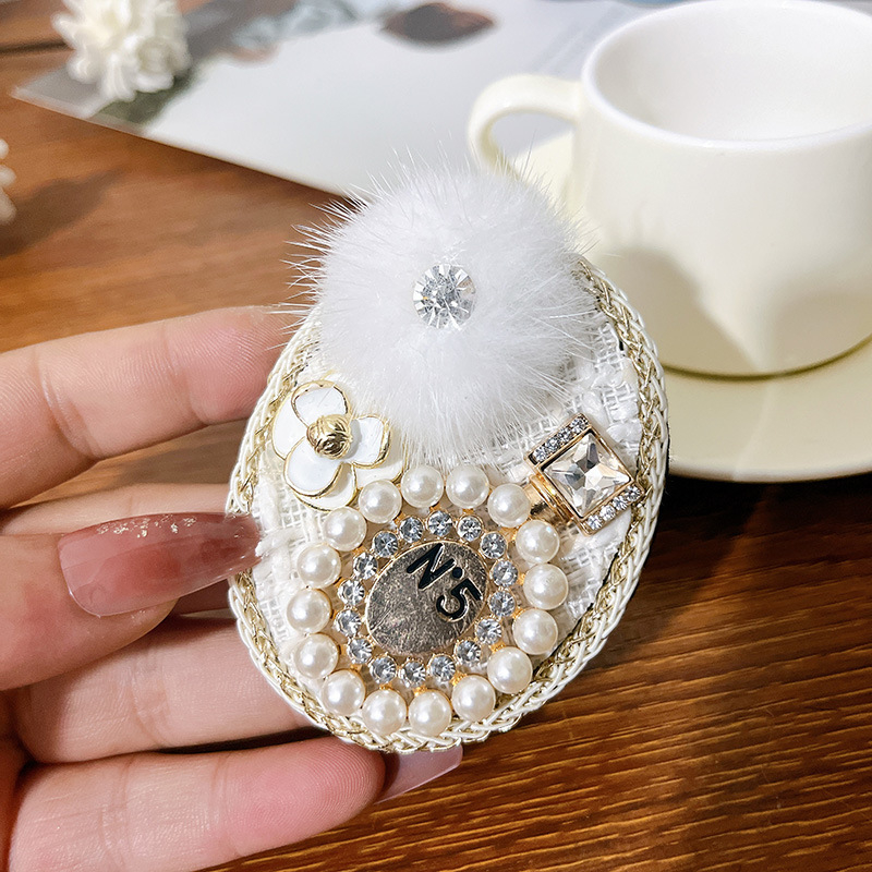 Broš u korejskom stilu, ručno izrađen, mješoviti materijali, dekorativni dodatak, proljeće 2024