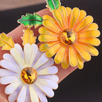 Broš – legura, oblik cvijeta, ženski pastoralni stil, elektroplatiranje, ukras za kaput, dar