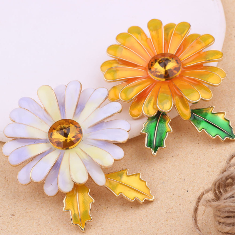 Broš – legura, oblik cvijeta, ženski pastoralni stil, elektroplatiranje, ukras za kaput, dar