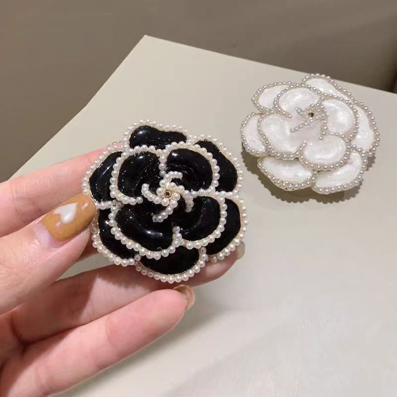 Broșă din aliaj, în formă de floare, placare electrolitică, accesoriu decorativ pentru femei
