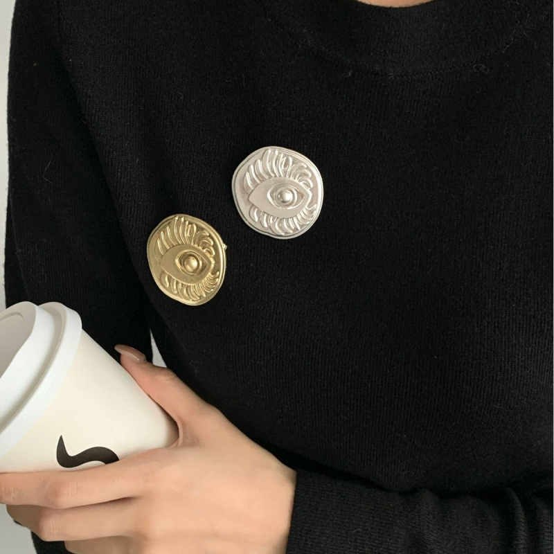 Broš za kaput/cardigan/pulover — metal, dekoracija, urbana svakodnevna moda, Zima 2024