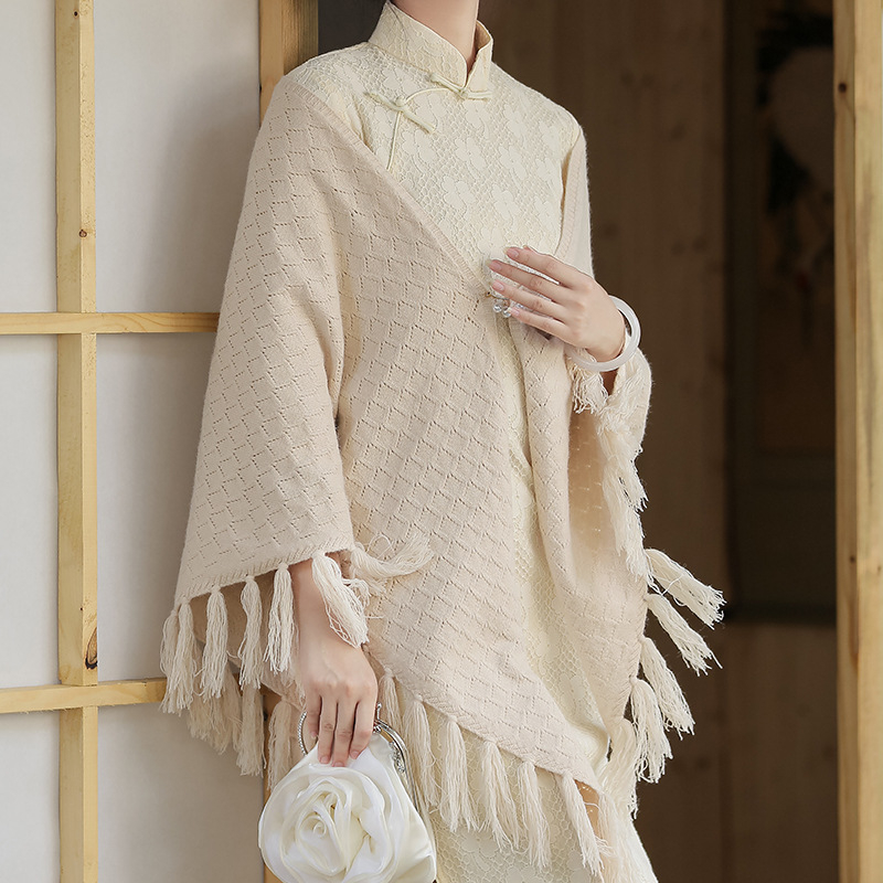 Șal cu ciucuri, tricotat, dantelat, monocrom pentru femei (Material: tricot; Sezoane: iarnă, primăvară, toamnă; Stil: retro etnic)