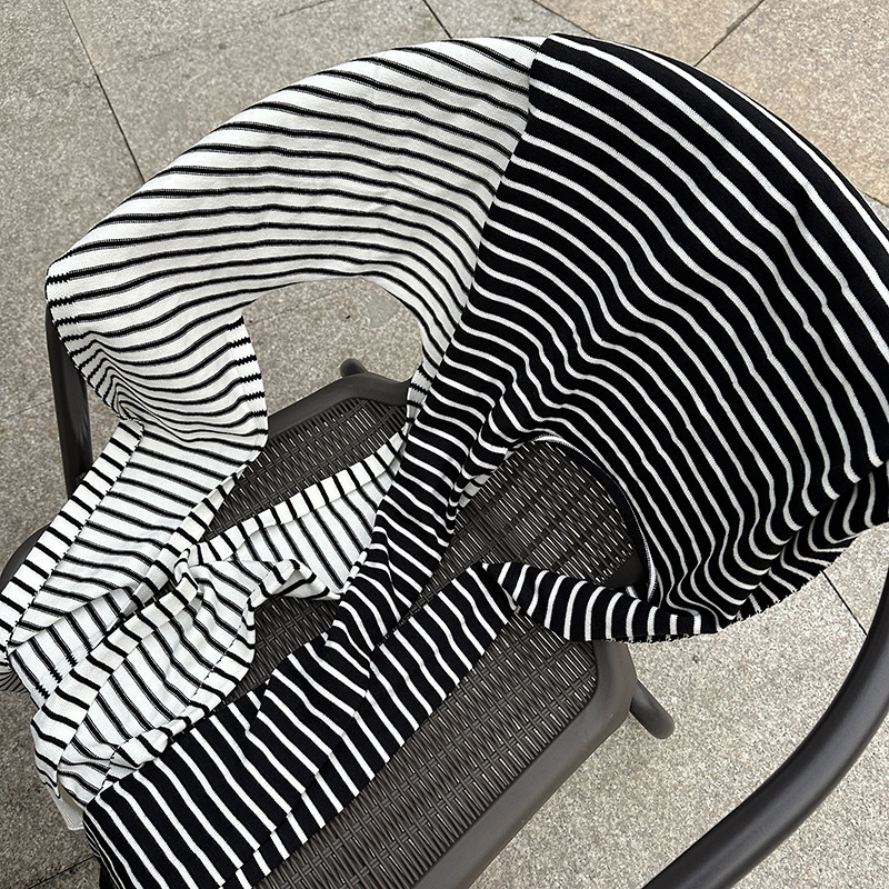 Csíkos kötött sál – gyapjú, japán-koreai stílus, warp kötés, meleg tavaszra és őszre, testreszabás elérhető