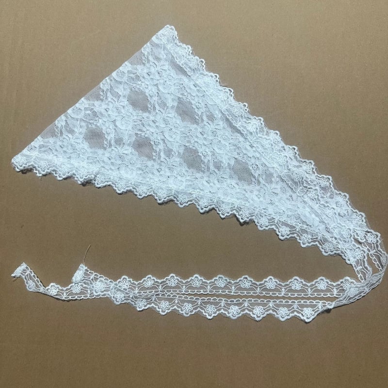 Xi yami šalikų priedai – nėriniai su jacquard tinkleliu galvos šalikui, dvipusiai trikampio šalikai, plastikas/rišėnas, prekės kodas Tj-003333, vasara 2025