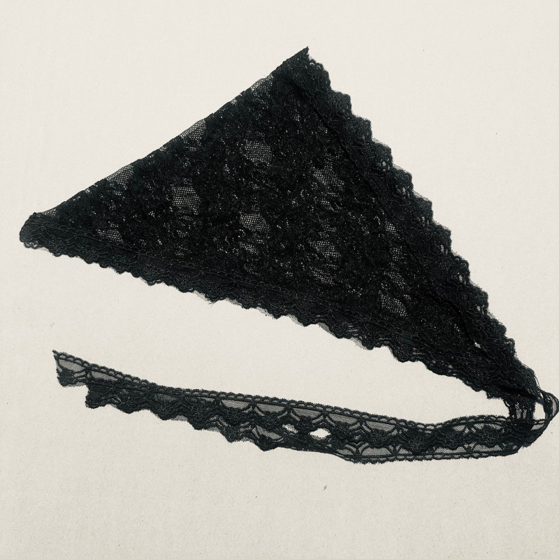 Xi yami šalikų priedai – nėriniai su jacquard tinkleliu galvos šalikui, dvipusiai trikampio šalikai, plastikas/rišėnas, prekės kodas Tj-003333, vasara 2025