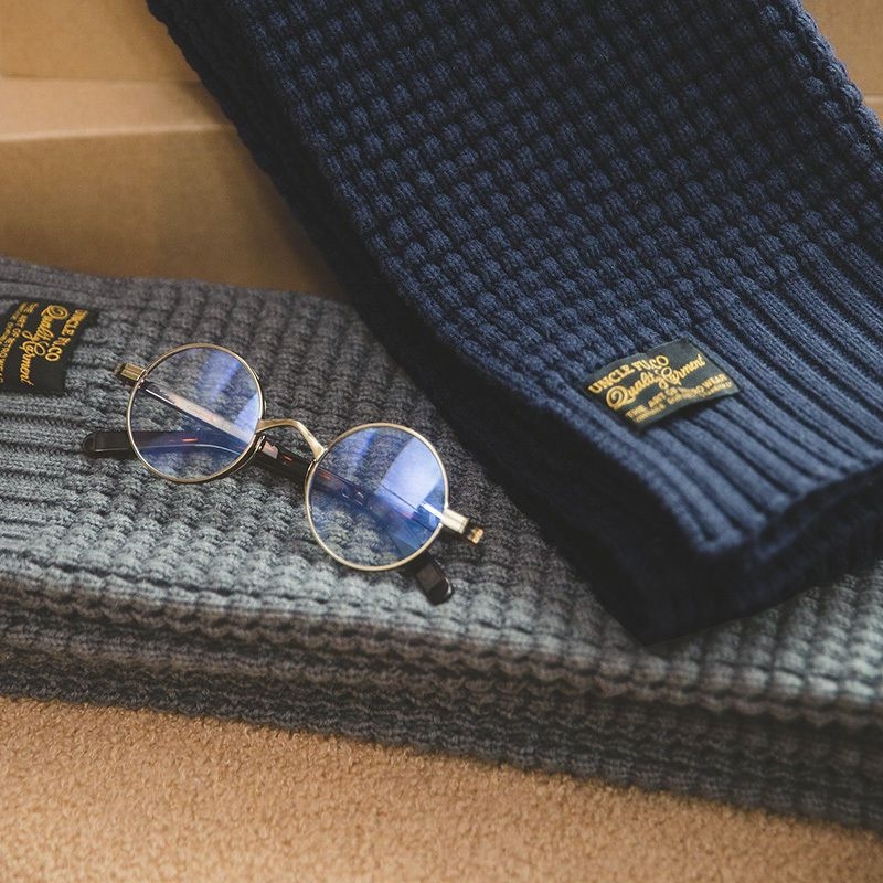 Nertas šalikas iš akrilio-vilnos mišinio žiemai, amerikietiškas retro stilius, 83,5% akrilo, 16,5% vilnos