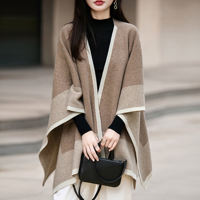 Kapucnis gyapjú pelerina - warp-knit kötés, 100% gyapjú, ősz-tél